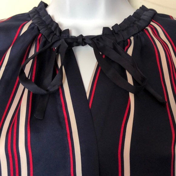 Tommy Hilfiger Keyhole Navy Blue Red White Top - Picture 2 of 8